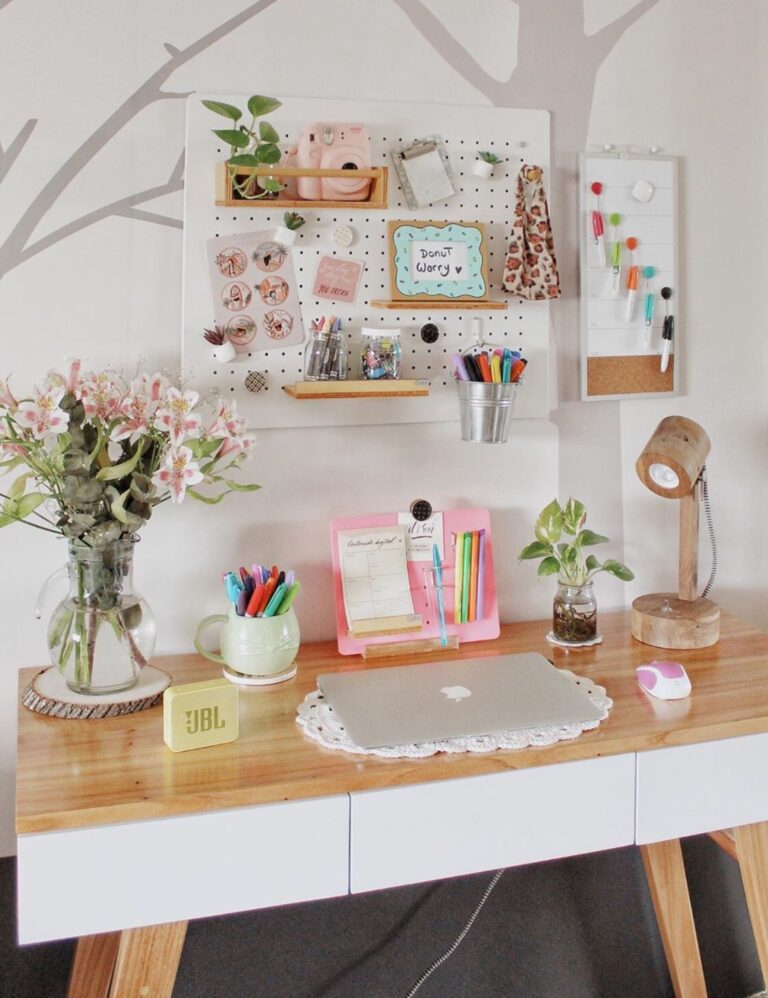 48 Cute Desk Space Decor To Have For Yourself Atinydreamer