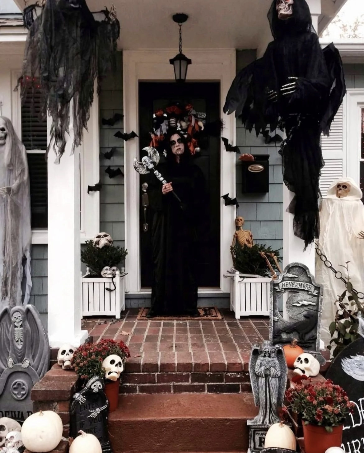 101 Best Spooky Halloween Decors on a Budget - atinydreamer