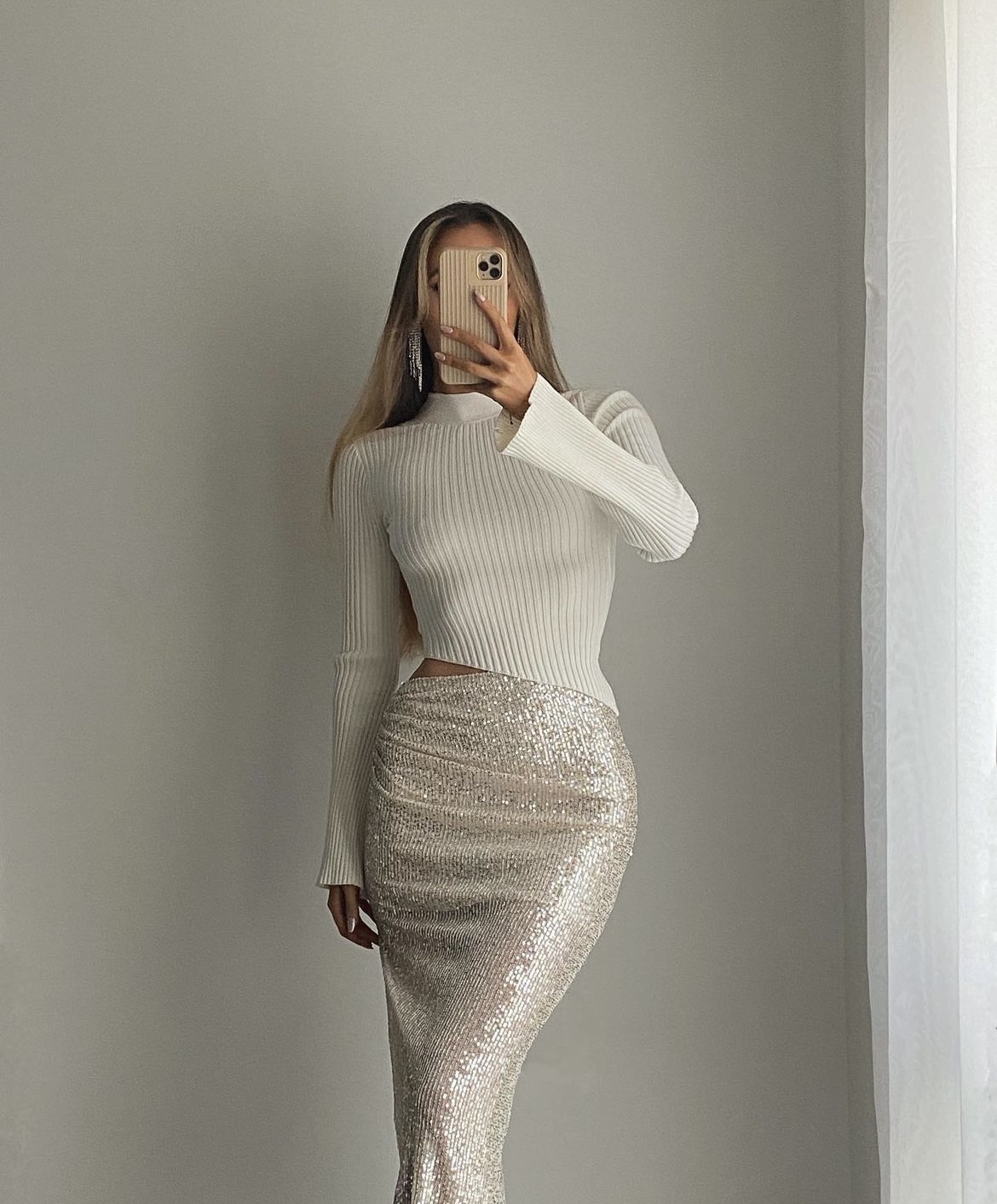 56 Best NYE Party Outfits to Wear for the New Years - atinydreamer